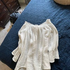 White cotton shirt ties in the back really cute